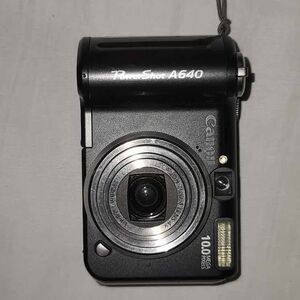 Canon PowerShot A640 Compact Digital Camera (10MP, Flip Screen)